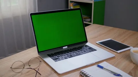 Laptop With Green Screen Stock-Footage 153933131