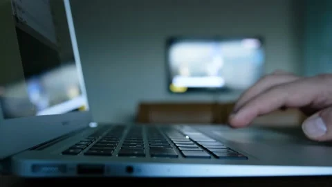 Laptop Keyboard 動画素材 185472000