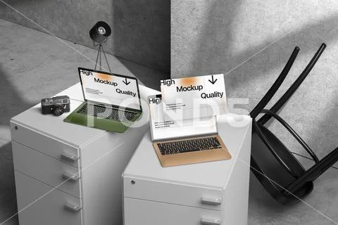 Laptop Mockup on Cabinet Scene Modello PSD