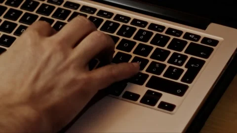 Laptop Notebook Keyboard Right Hand Typing Close Up 1 Vídeo Stock 231072862