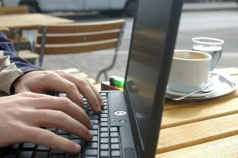 A laptop or notebook, mobile computer device with screen and rechargeable ... Stock-Fotos