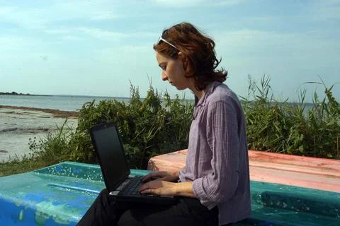  a laptop or notebook, mobile computer device with screen and rechargeable... Stock-Fotos