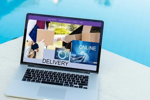 Laptop screen displaying a delivery tracking concept Stock Photos