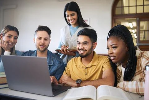 Laptop, study and students with group project for online course, e learning and Stockfoto's