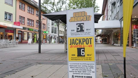 Large advertising board in the empty city of Kehl with 57 euro millions jackpot Vidéo 153477728