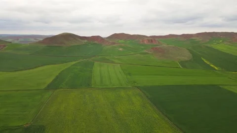 Large Agricultural Lands Vídeo Stock 334420869