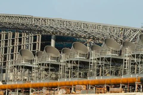 Large air conditioning system under installation. Foto stock