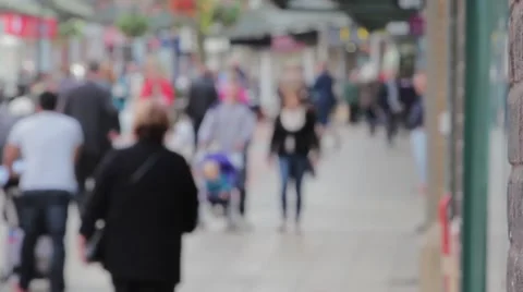 Large Anonymous Crowd Walking on a Busy Lichfield Town Centre Precint Street 動画素材 42906827
