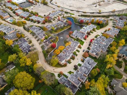 Large apartment complex in Northofield, Illinois. Stock Photos