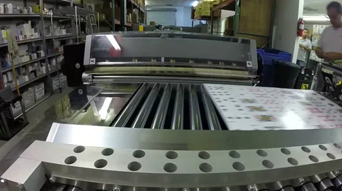 Large automated card making machine assembly line 스톡 동영상 40064302