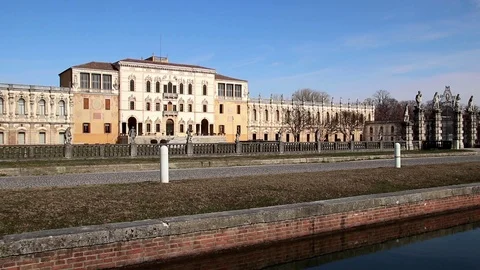 A large Baroque style villa built in Veneto in 1546 probably by Andrea Palladio Stock Footage 86465993