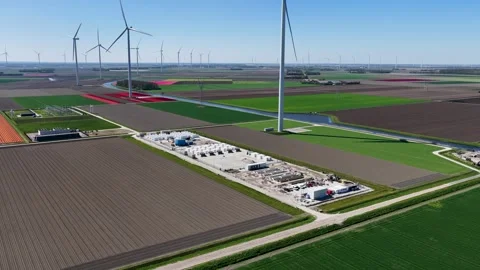 Large battery farm in Flevoland 動画素材 333623723