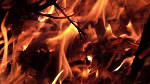 Large Bonfire, Close Up Flames Stockbeeldmateriaal 71574509