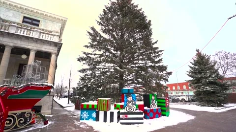 A large Christmas tree in the town center of Collingwood during the winter Stock Footage 237496274
