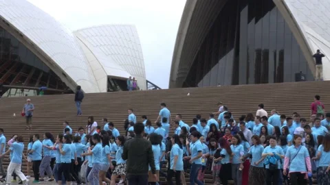 Large Class Photo At The Opera House In Sydney, Australia Stock Footage 158911208