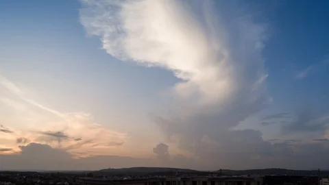Large cloud at evening timelapse 库存影片 128176234