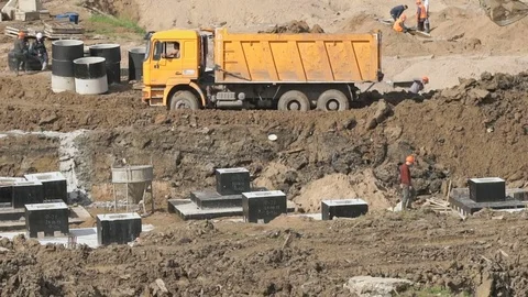 Large construction area in summer Vídeo Stock 82593814