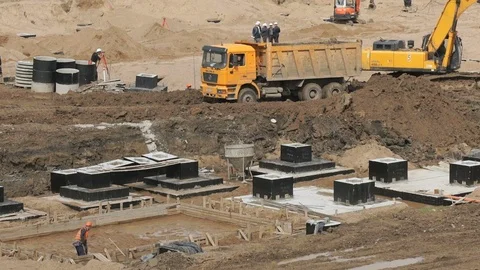 Large construction area in summer Vídeo Stock 83016259