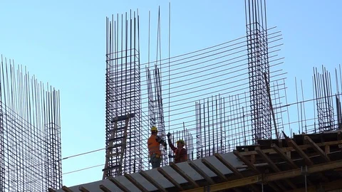 A large construction crew at work in a district Vidéo 88510900