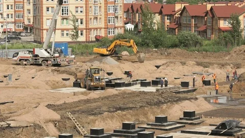 Large construction of large complex of buildings 库存影片 81029681