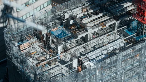 Large construction site including several workers.  4K time-lapse Vídeos de archivo 126768417