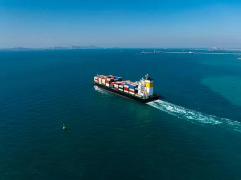 Large Container Ship Navigating Open Sea Near Si Racha Thailand Wide Angle Sh Фото