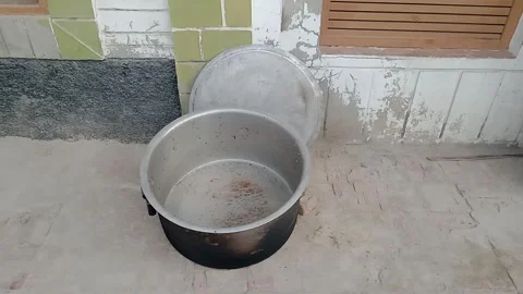 Large Cooking Steamer Pot in Front of Camera Vídeos de archivo 347248902
