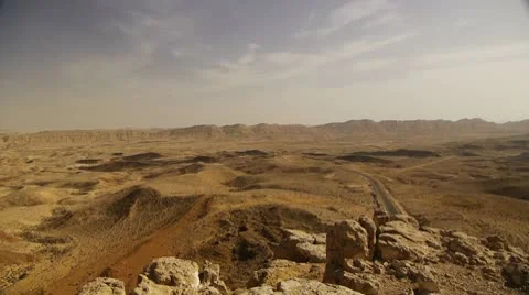 Large Crater 3 Vídeos de archivo 10767753