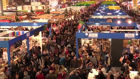 Large Crowd Of Busy exhibition Stock Footage 71617212