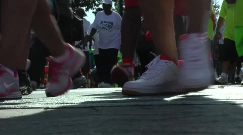 Large crowd foot traffic 動画素材 54299369