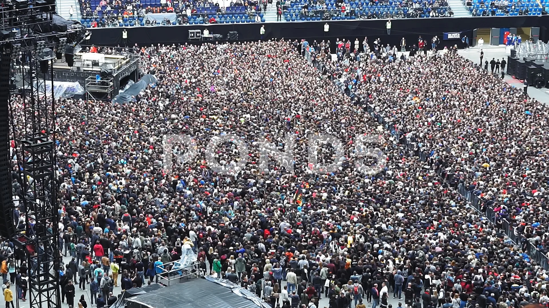 stadium concert crowd