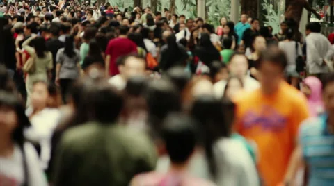 Large crowd on sidewalk  Vidéo 1069442