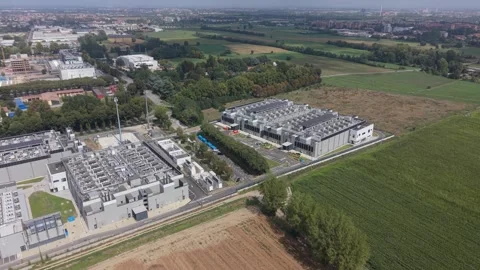 Large Data Center Facility with Power Infrastructure and Industrial Buildings Vídeos de archivo 346013714