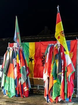 A large display of flags from around the world Foto stock