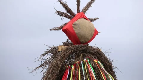 A large effigy of Maslenitsa Stock Footage 67362808