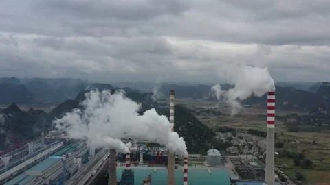Large factory chimneys emitting polluting gases Stock Footage 234465614