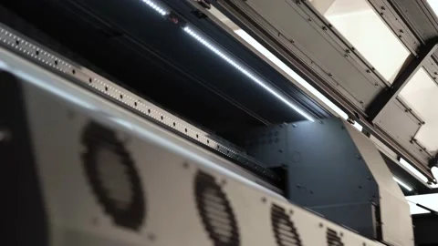 Large format digital printing machine and moving print head Stock Footage 219216138