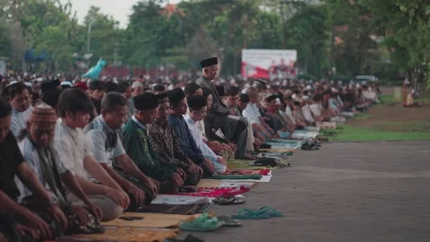 Large group Muslim prayer Eid celebration in Indonesia Islamic worship gathering Видео 331207763
