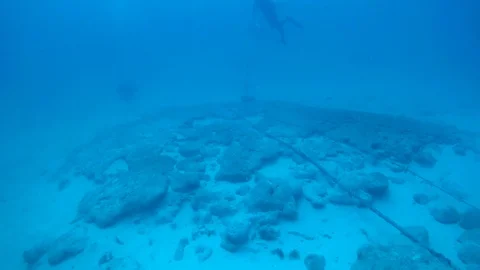 A large group of scuba divers in the ocean near Playa del Carmen. Stock Footage 104113926