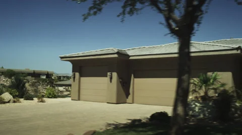 A large home in a desert area 스톡 동영상 62920397