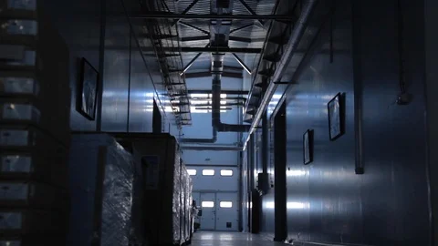 Large industrial building inside view Vídeo Stock 109555451