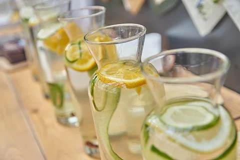 Large Jars with Natural Lemonade Foto stock