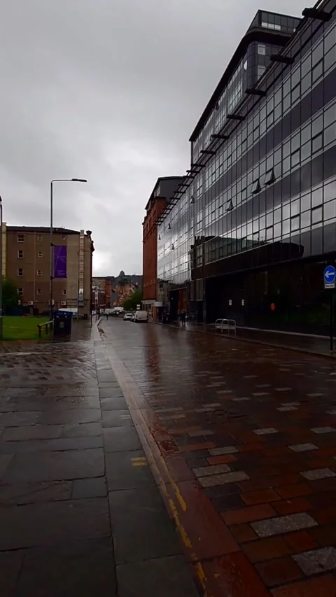 A large modern office complex in the city - Vertical Video Video stock 200400598