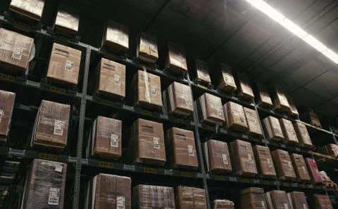 Large modern warehouse Fotos Stock