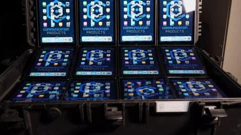 Large number of ipads displayed 库存影片 104082437