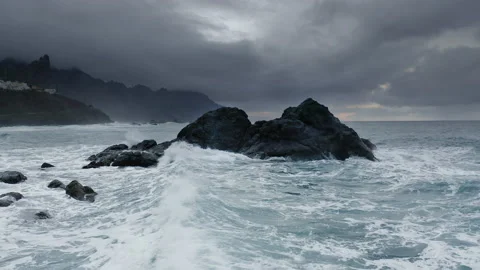 Large Ocean Beautiful Wave, Awesome power of Waves breaking over  rocks. Stock Footage 146875510