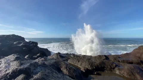 Large Ocean Wave Crashes Into The Sky Video stock 172263379