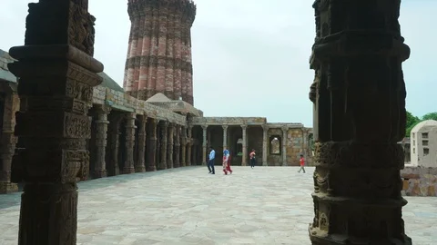 Large open space next to Qutub Minar, Delhi. Stock Footage 105345347