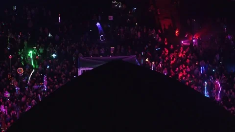 Large orbit from behind stage to looking at it - NIGHT Video stock 78390072