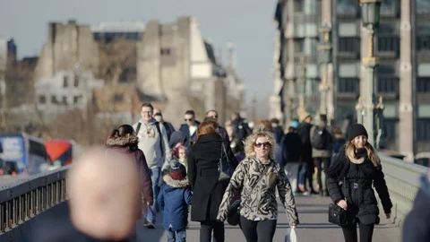 Large pedestrian crowd on Westminster Bridge Stock Footage 128164630